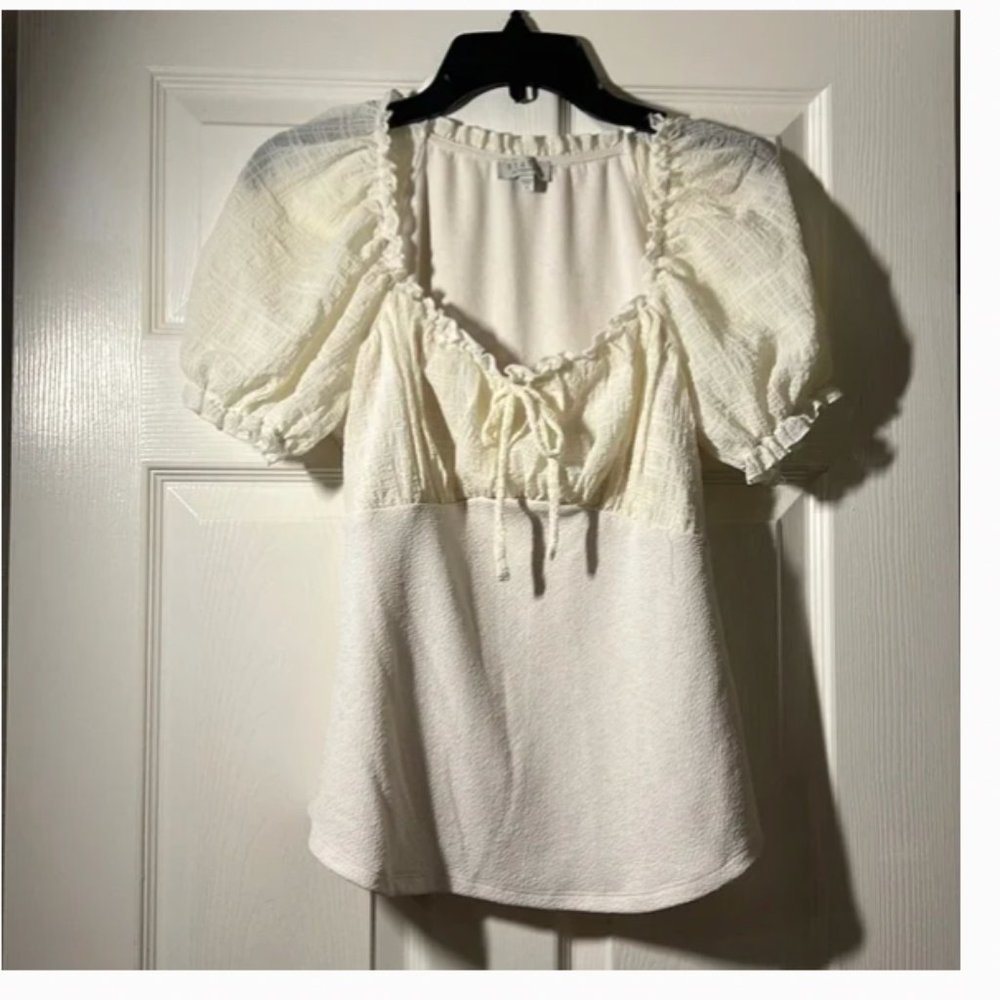 Puffed Sleeve Cream Top
